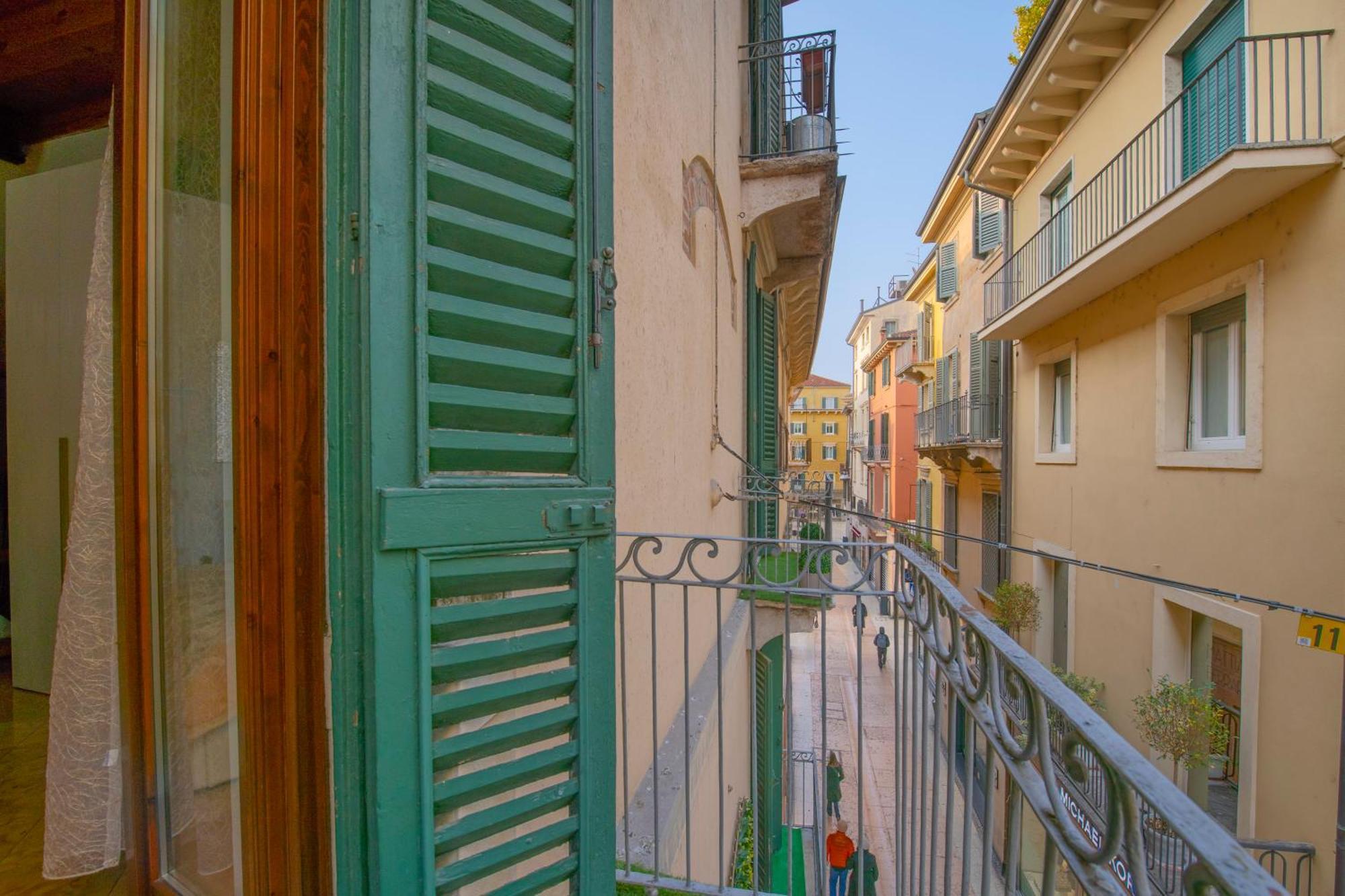 Palace Home Mazzini Verona Esterno foto