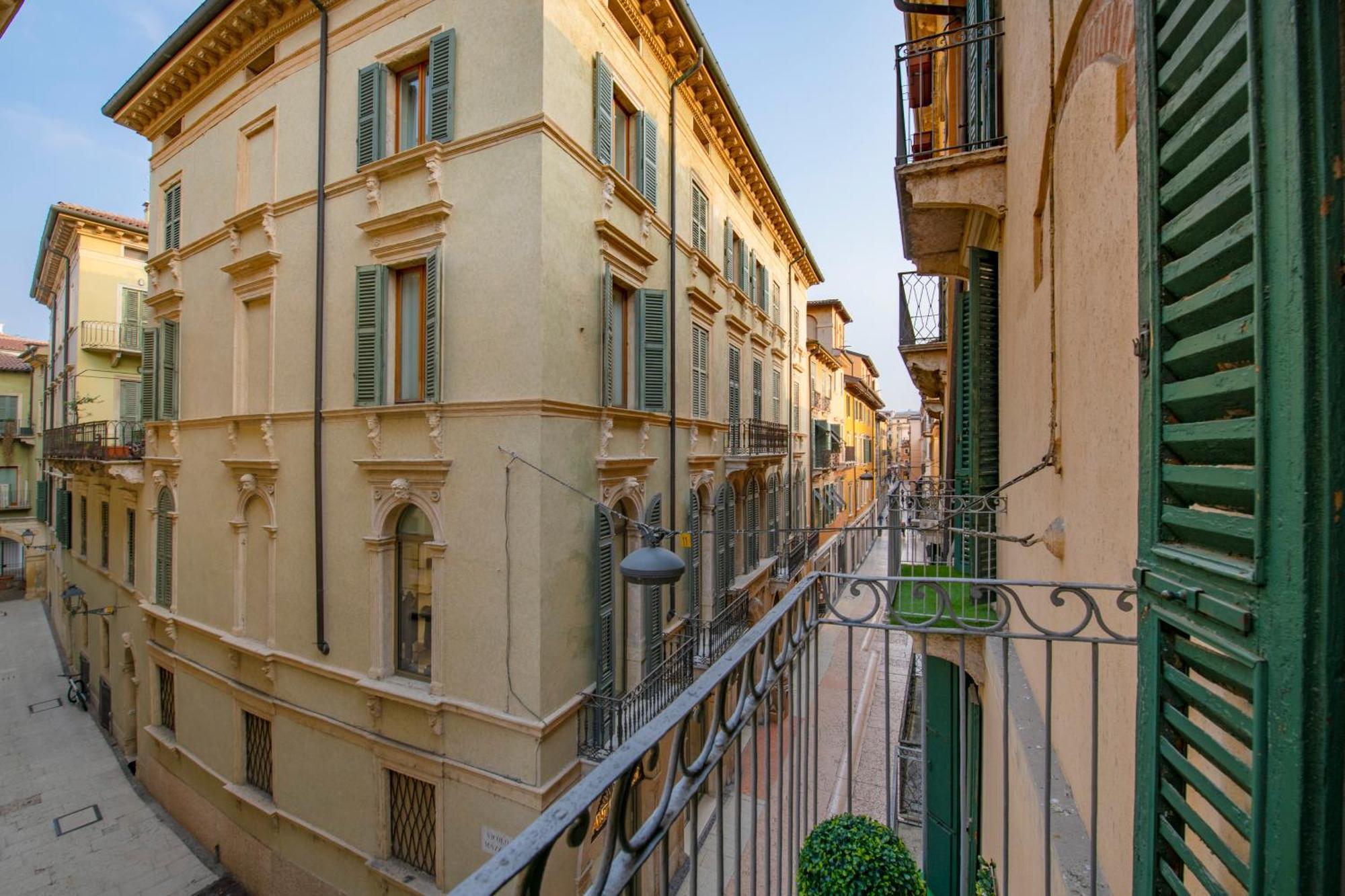 Palace Home Mazzini Verona Esterno foto